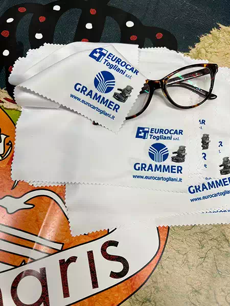 panno-per-pulire-occhiali